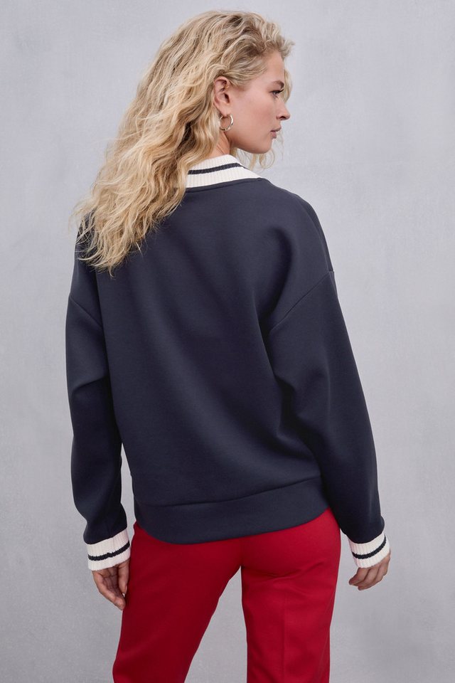 Next Sweater Scuba-Sweatshirt mit V-Ausschnitt Kontrastkragen (1-tlg) – Bild 2 von 5