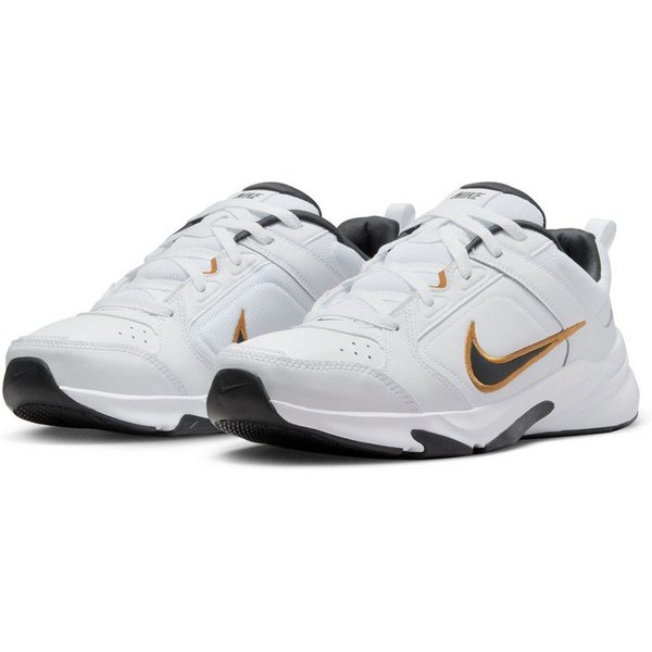 Nike DEFY ALL DAY Sneaker