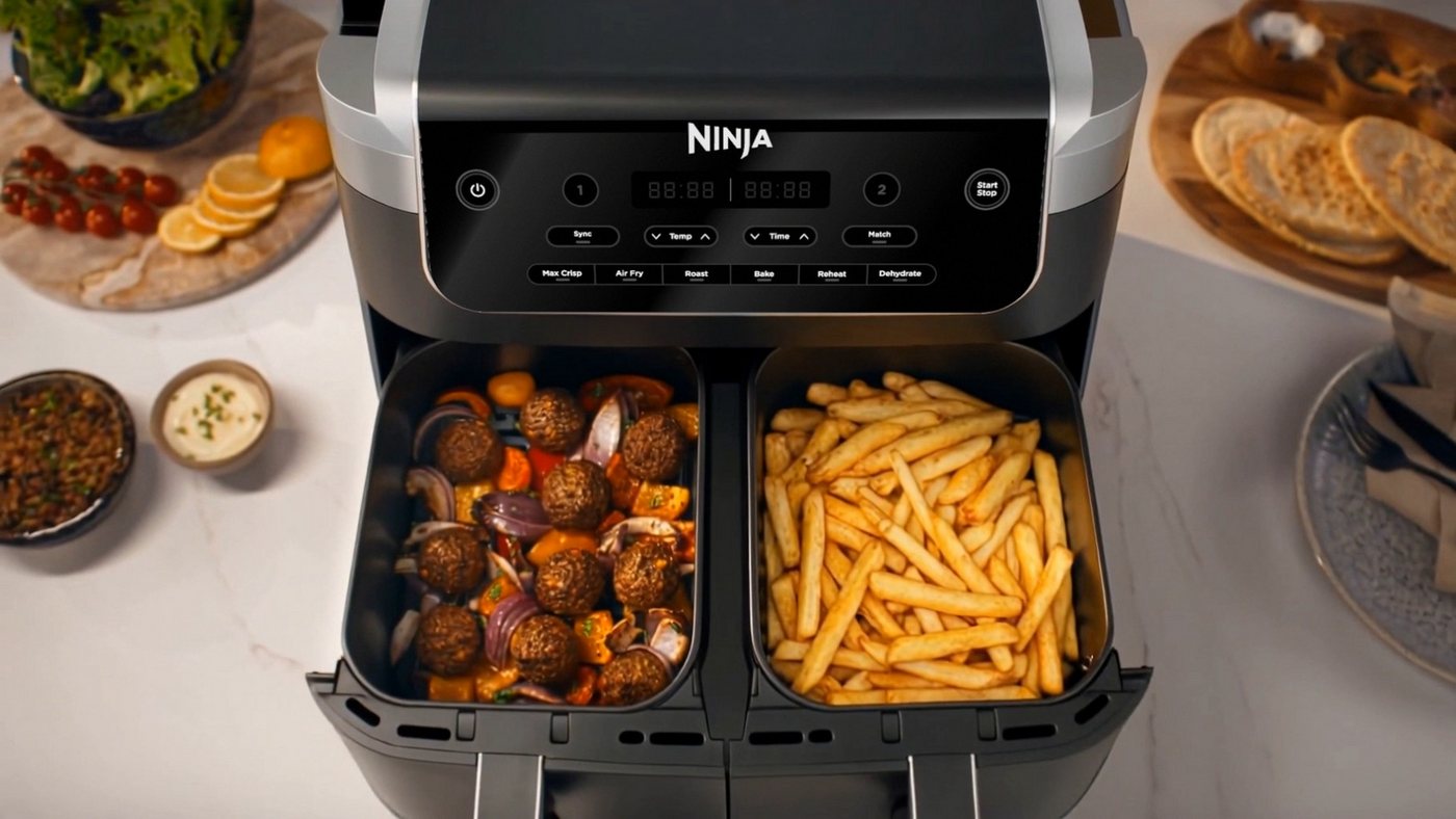 NINJA Heißluftfritteuse DualZone 7,6-l-Heißluftfritteuse mit 2 Schubladen DZ801EU, 2470 W, Koche gleichzeitig ein Hauptgericht + Beilage für ein Familienessen – Bild 2 von 5
