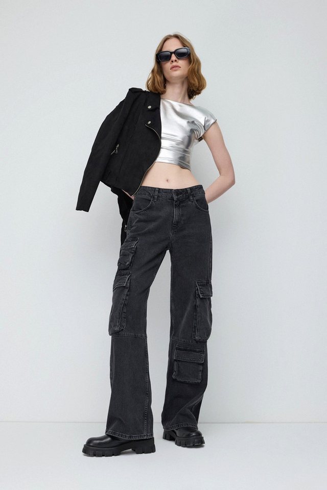 No Matter What Crop-Top Rückenfreies Basic-Crop-Top – Bild 3 von 5