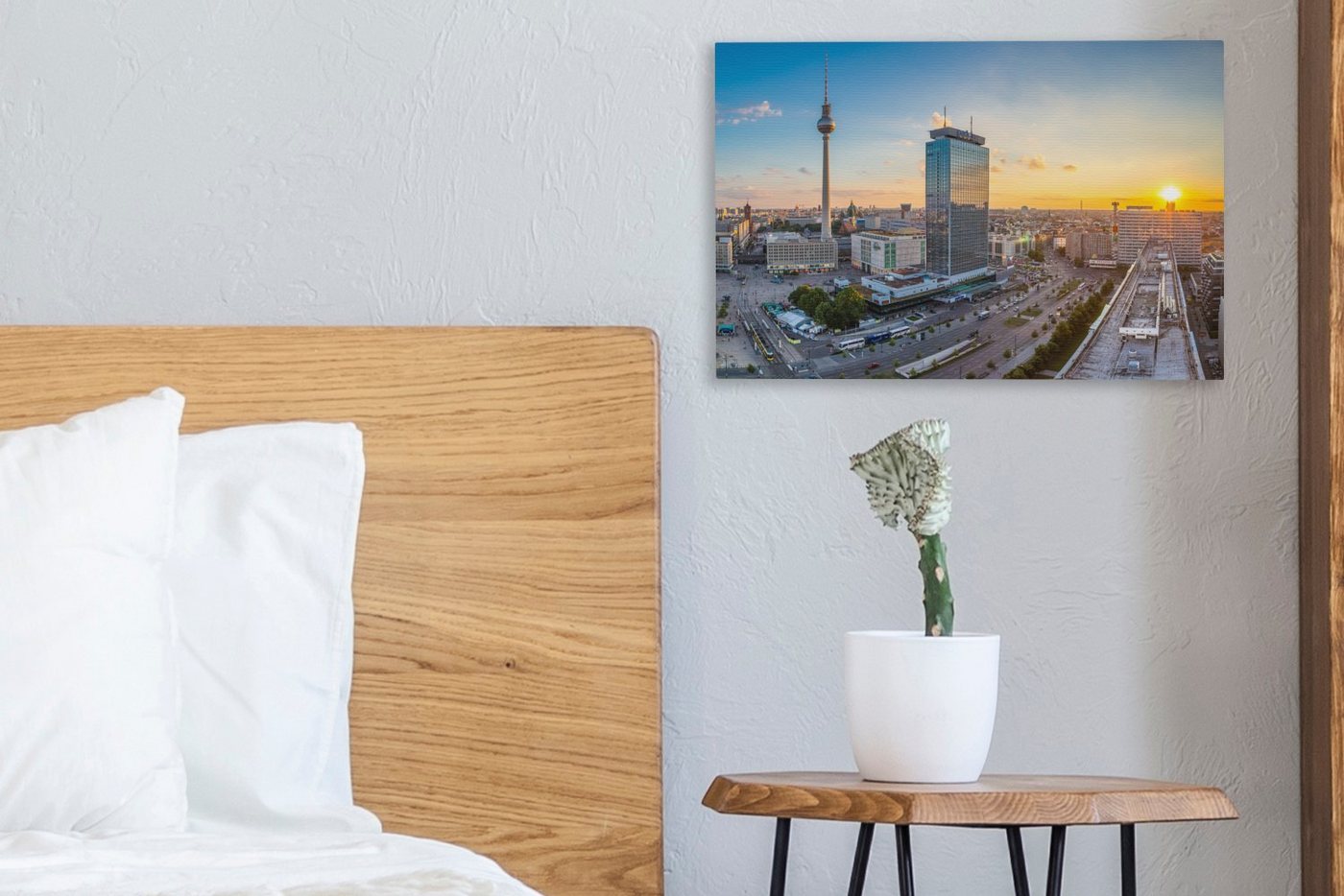 OneMillionCanvasses® Leinwandbild Ansicht des Alexanderplatzes in Berlin, Deutschland, Fotodruck (1 St), Leinwand Bilder Klein, Wand Dekoration Aesthetic 30x20  – Bild 4 von 5