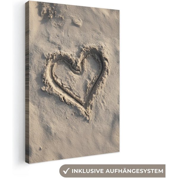 OneMillionCanvasses® Leinwandbild Herzform - Signiert - Beige - Sand, Fotodruck (1 St), Wandbild, Deko Schlafzimmer Wohnzimmer Flur 20x20 cm