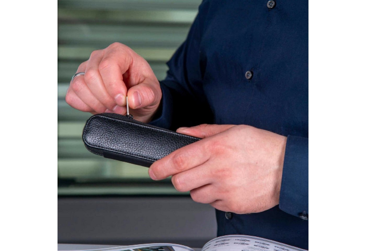 Online Pen Schreibgeräteetui Lederetui, (hochwertiges Füller-Etui), Stifte-Mäppchen aus Echtleder schwarz – Bild 5 von 5