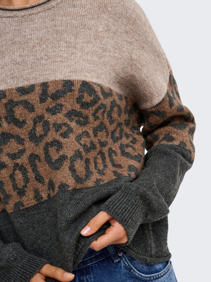 ONLY Rundhalspullover ONLJADE ANIMAL LS O-NECK NOOS KNT Kunstfaser, regular fit – Bild 3 von 5