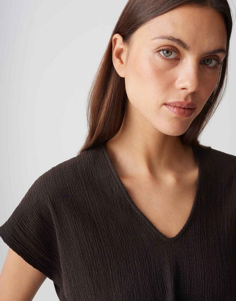 OPUS Kurzarmshirt Sirukus Structure Boxy Fit mit Crash Effekt fließender Fall. Perfekt für moderne, feminine Looks – Bild 4 von 5