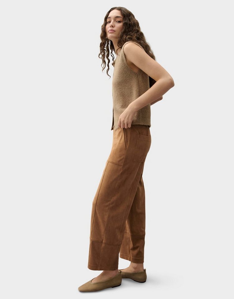 OPUS PANTS Lederhose Metta cargo aus weicher Veloursoptik Gerader Beinverlauf mit verkürzter Länge und Cargotaschen – Bild 5 von 5
