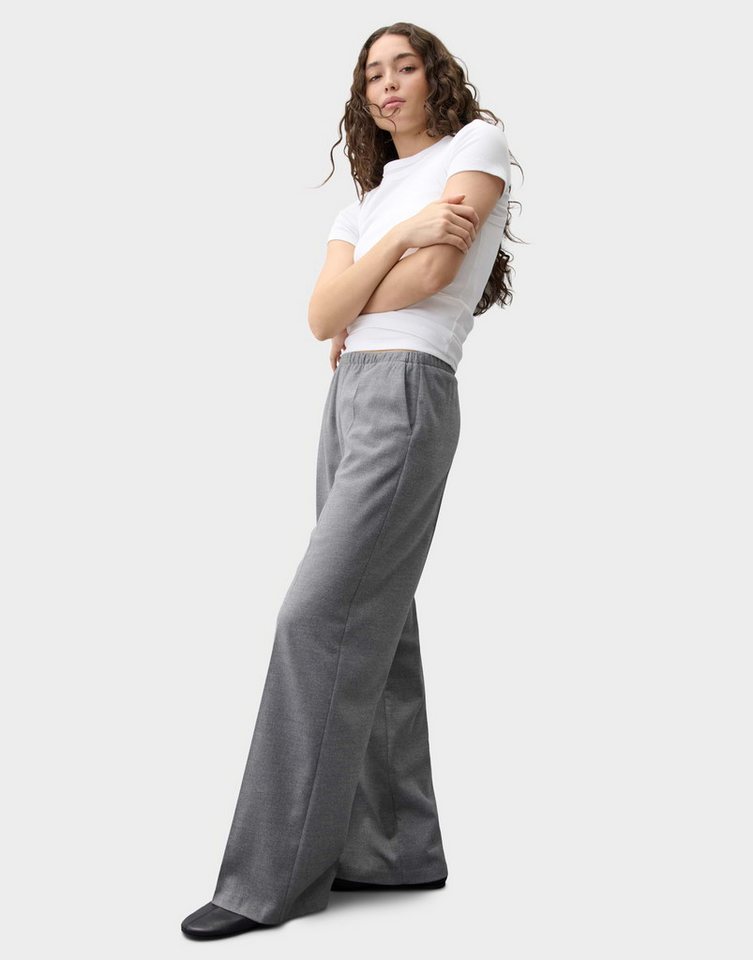 OPUS PANTS Stoffhose Mucia smooth aus fließender Webware Weiter, gerader Beinverlauf mit weich fließendem Fall – Bild 5 von 5
