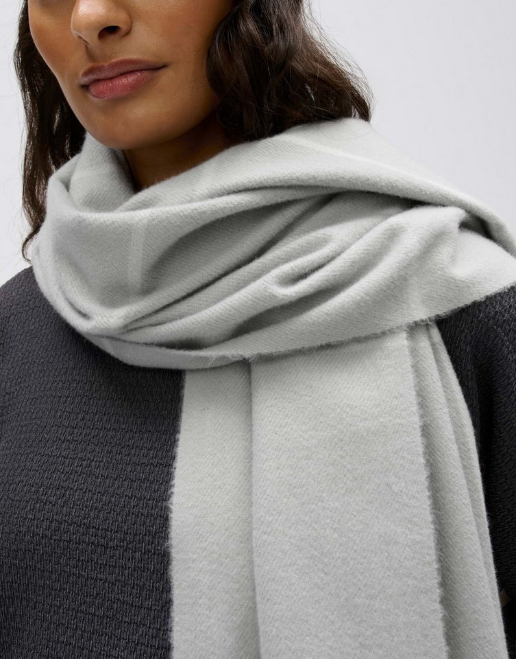 OPUS Schal Avidane scarf aus fließender Webware, Rechteckige Form mit wärmendem Griff für vielseitige Looks – Bild 3 von 5