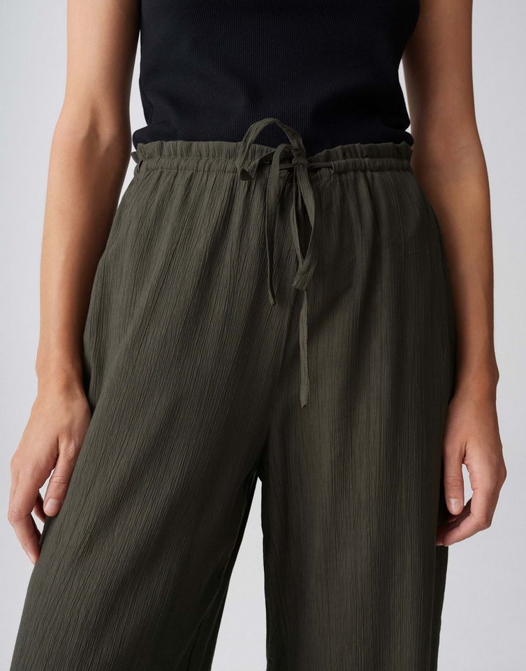 OPUS Stoffhose Marou sunset aus Webware mit Crinkle Effekt Mit Eingrifftaschen für praktische Alltagslooks – Bild 4 von 5