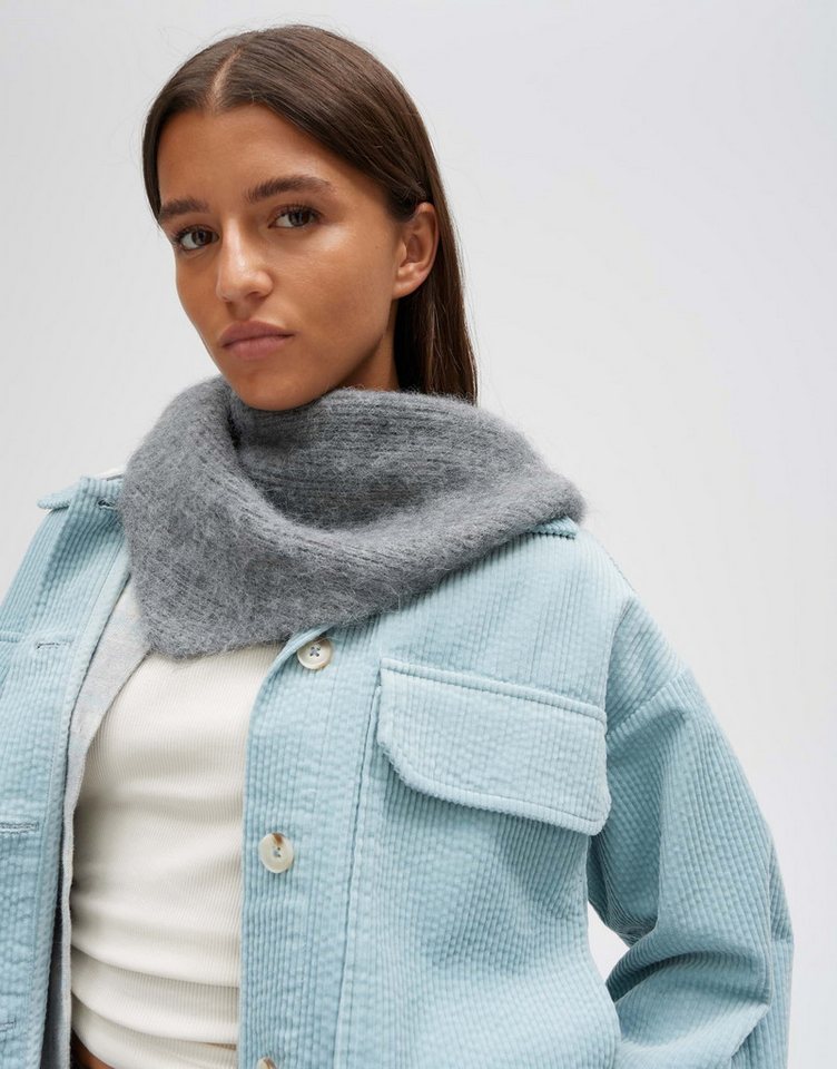 OPUS Strickschal Amaribel scarf aus weichem Strick, Dreiecksform mit feiner Rippung und besonders flauschigem Griff – Bild 2 von 4