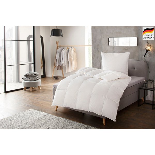 OTTO home Daunenbettdecke Köniz, Bettdecke 135x200 cm, 155x220 cm und weitere Größen, Füllung: 60% Daunen, 40% Federn, Bezug: 100% Baumwolle, Bettdecken, Sommer