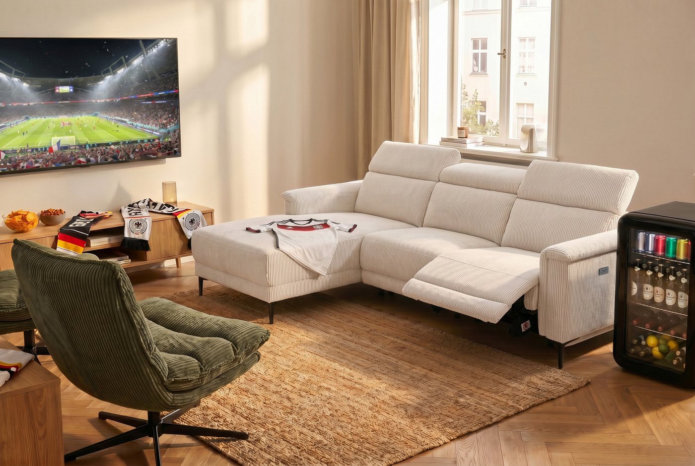 OTTO home Ecksofa LUND Cord, L-Form, 261 cm, man. o. elektr. Relaxfunktion (mit USB-A), mit USB A-Anschluss bei elektrischer Variante und Kopfteilverstellung – Bild 2 von 5