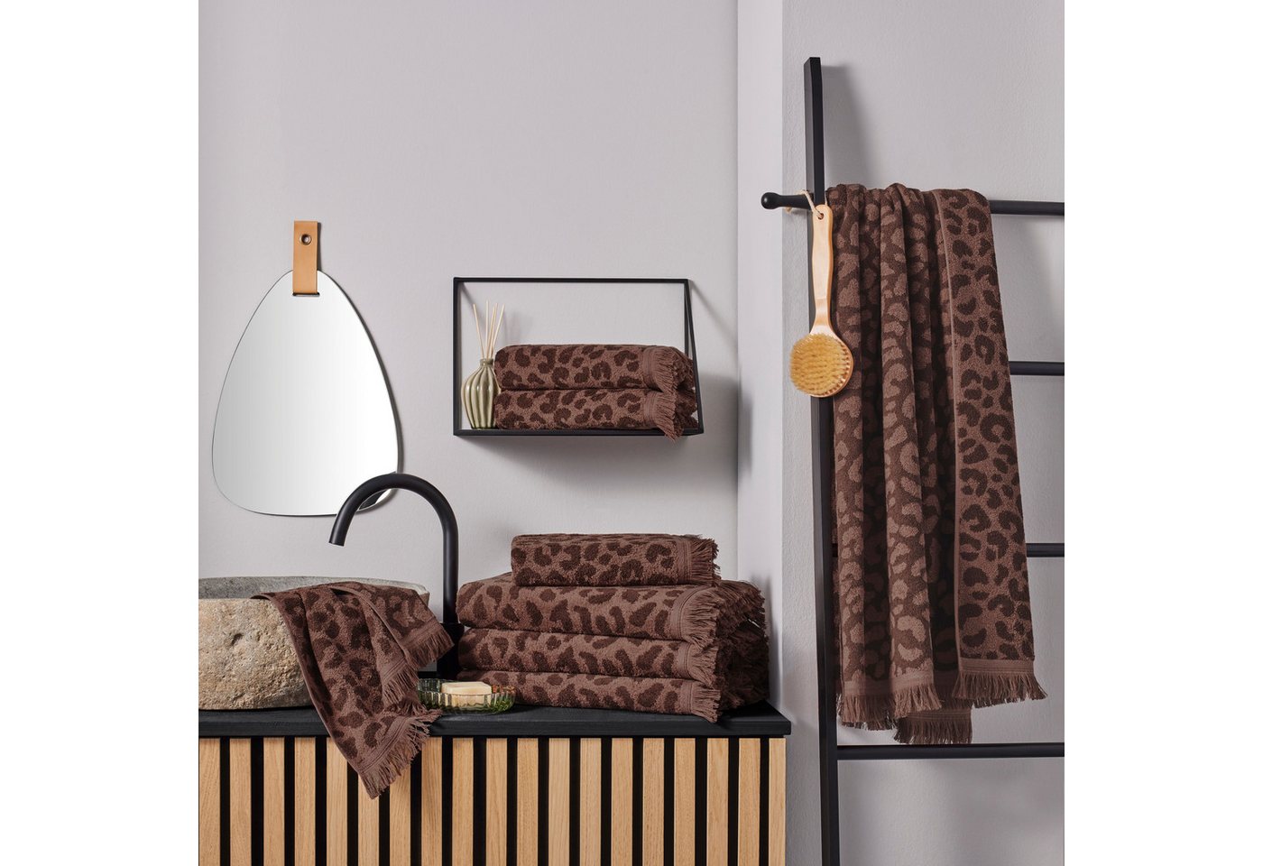 OTTO home Handtuch Set Tiffani, Leopardenmuster, Premium Handtücher 8-tlg, 500 gr/m², Frottier (Set, 8-St), 4 Duschtücher, 4 Handtücher, Animal Print, Leo, mode – Bild 2 von 5