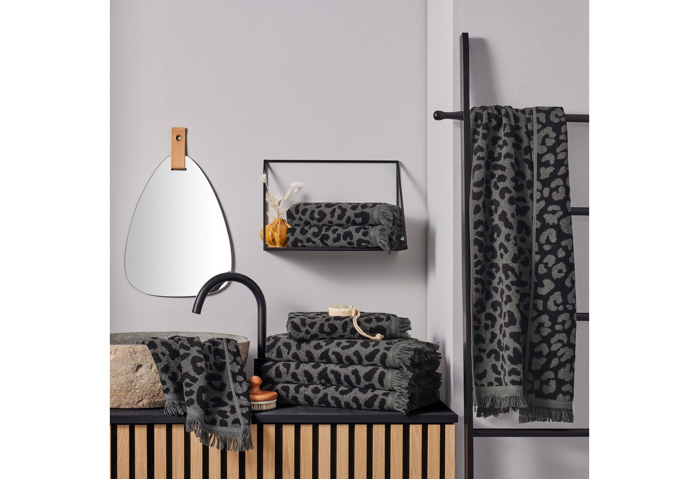 OTTO home Handtuch Set Tiffani, Leopardenmuster, Premium Handtücher 8-tlg, 500 gr/m², Frottier (Set, 8-St), 4 Duschtücher, 4 Handtücher, Animal Print, Leo, mode – Bild 2 von 5
