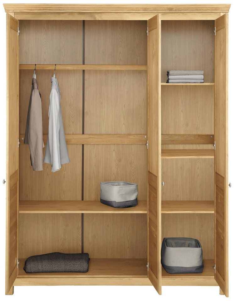 OTTO home Kleiderschrank Rauna, mit Lamellen und Kassetten, klassischer Landhausstil, rustikal (2 Breiten: 113/159 cm H/T ca. 195/60 cm) massive Kiefer, Metallg – Bild 4 von 5