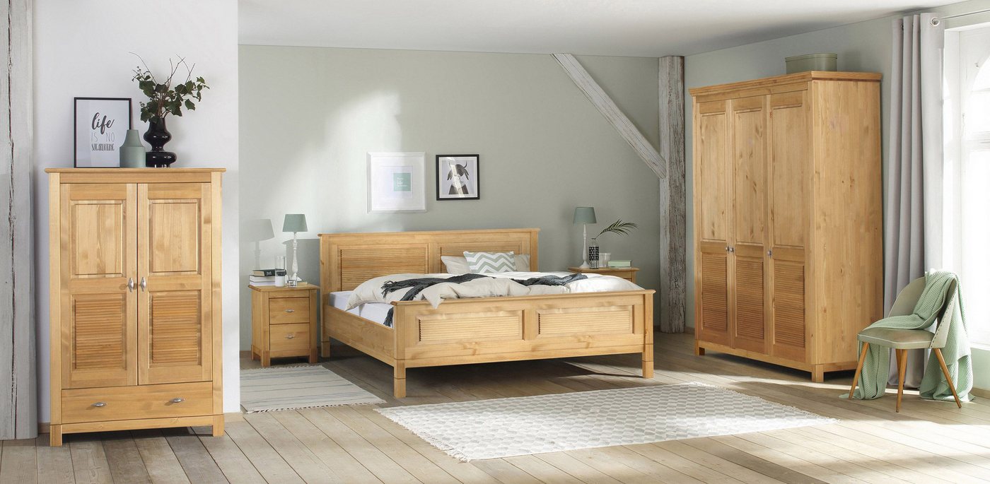 OTTO home Kleiderschrank Rauna, mit Lamellen und Kassetten, klassischer Landhausstil, rustikal (2 Breiten: 113/159 cm H/T ca. 195/60 cm) massive Kiefer, Metallg – Bild 5 von 5