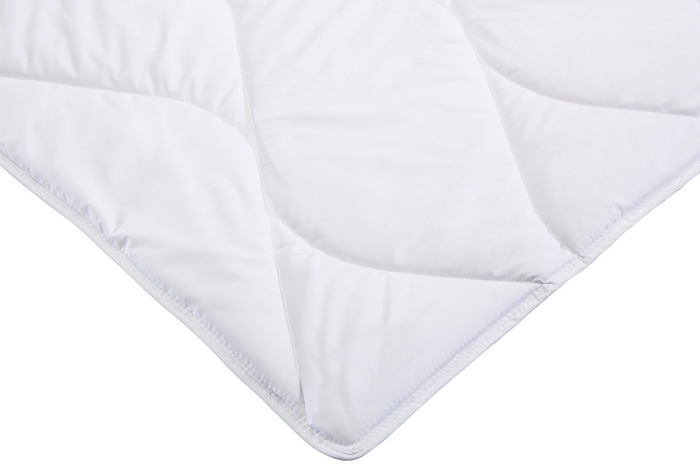 OTTO home Kunstfaserbettdecke Fantasy, Füllung: aus recycelten Polyester, Bezug: Polyester oder ökologisches Polyester, Bettdecken, in 2 Bezugsqualitäten für So – Bild 5 von 5
