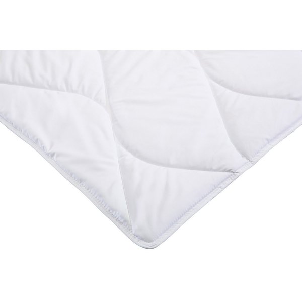 OTTO home Kunstfaserbettdecke Fantasy, Füllung: aus recycelten Polyester, Bezug: Polyester oder ökologisches Polyester, Bettdecken, in 2 Bezugsqualitäten für So