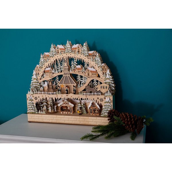 OTTO home LED Schwibbogen Deniz, Weihnachtsdeko mit Musikwerk, 49x47cm groß (1-tlg), aus Holz mit LED Beleuchtung und bewegender Pyramide, Dorf im Gebirge
