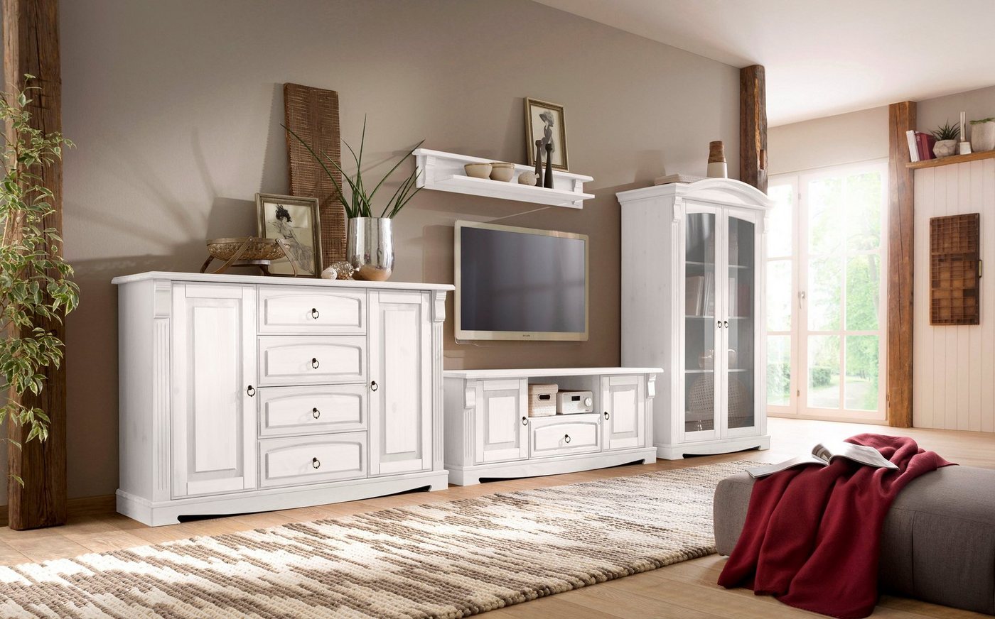 OTTO home Lowboard Anna, TV-Bank, TV-Schrank, im Landhaustil (Gesamtmaße (B/T/H): ca. 140/44/50 cm), TV-Board, Breite 140 cm, 2 Türen, 1 Schublade, Massivholz,  – Bild 5 von 5