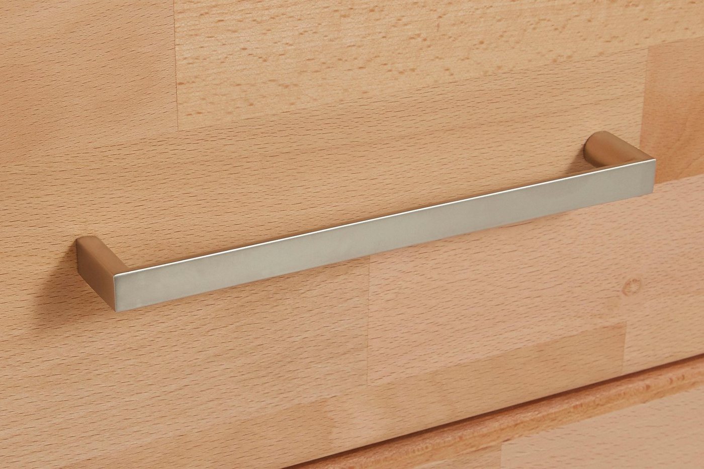 OTTO home Lowboard Logo,160cm breit,42 cm tief, Fronten Massivholz, Kabeldurchführung, Korpus Holzwerkstoff,62 cm hoch, 5 Fächer, Metallgriffe – Bild 5 von 5
