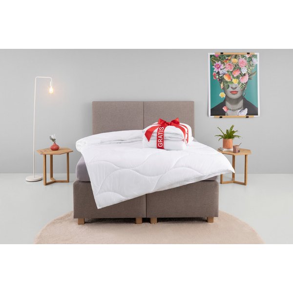 OTTO home Microfaserbettdecke Caelan, kaufe eine Decke - erhalte die Leichtbettdecke gratis dazu!, Füllung: 100% Polyester, Bezug: 100% Polyester, Bettdecke 135