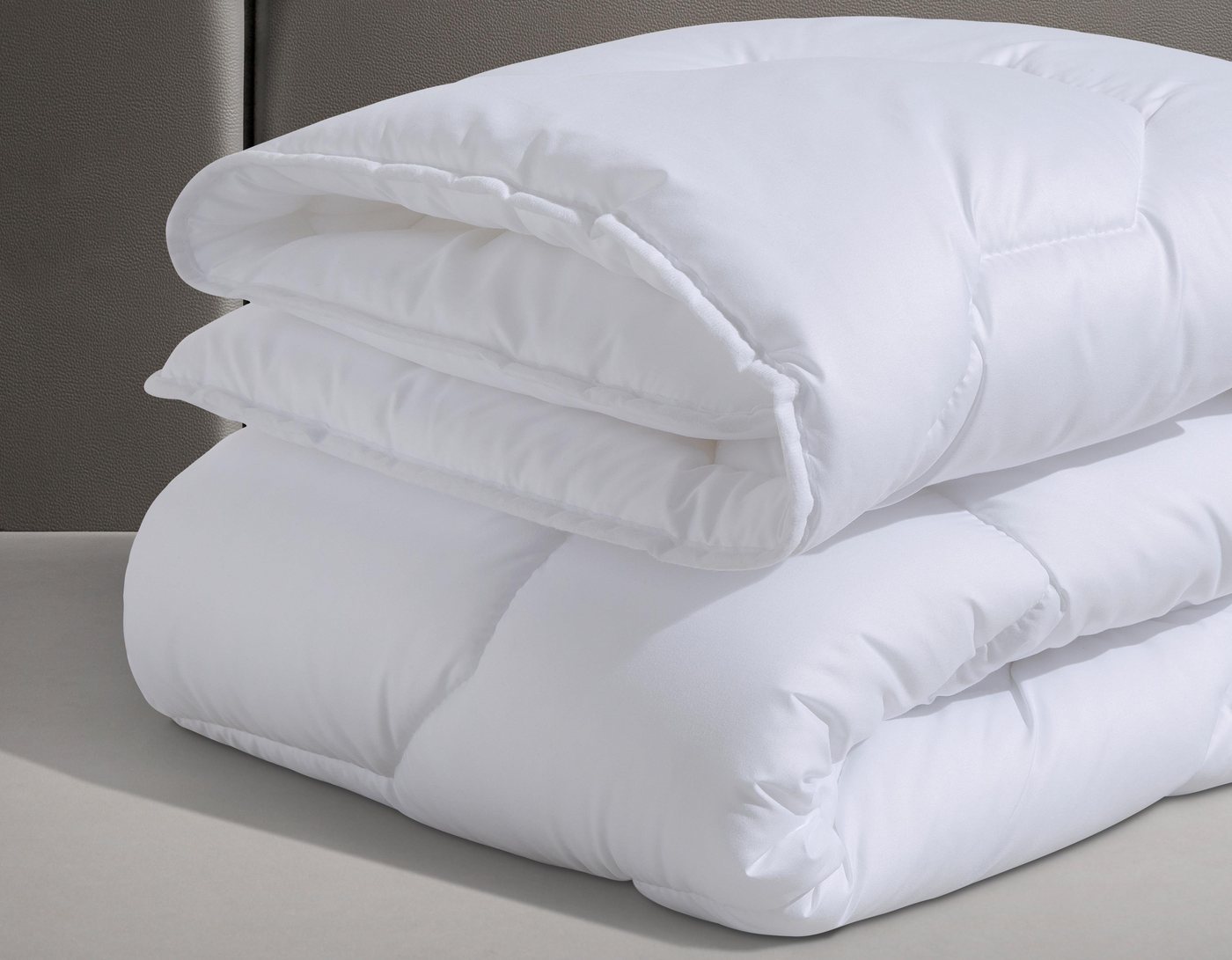 OTTO home Microfaserbettdecke Rike, Bettdecke 135x200 cm, 155x220 cm, Füllung: Polyester, Bezug: Polyester, Bettdecken, Sommer, Winter, 4 Jahreszeiten, Decke ko – Bild 4 von 5