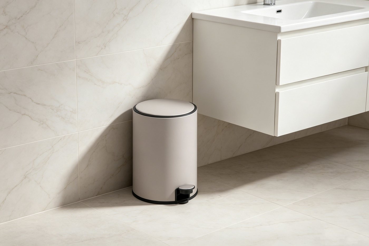 OTTO home Mülleimer in 5 versch. Farben, 5 L, 10 L o. 30 L, Soft Close, Lennu, Abfalleimer, Treteimer für Küche oder Bad, Kosmetikeimer mit verstecktem Griff – Bild 2 von 5
