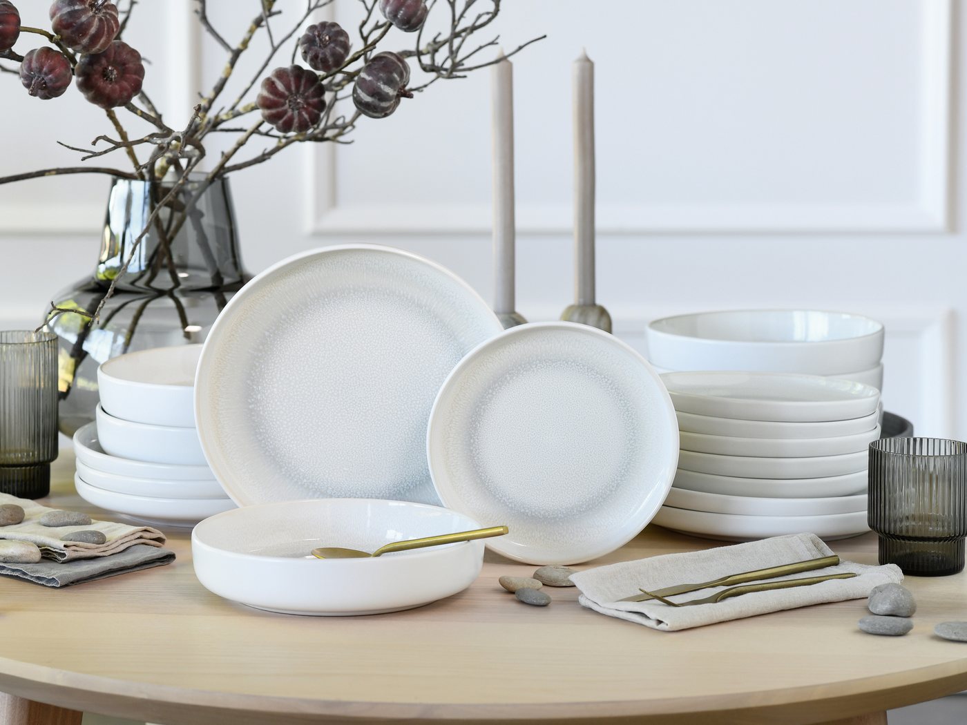 OTTO home Teller-Set modernes Geschirr-Set, Service Lykk (18-tlg), 6 Personen, Steinzeug, hohe Haltbarkeit, spülmaschinen- & mikrowellengeeignet, Reaktivglasur – Bild 2 von 5