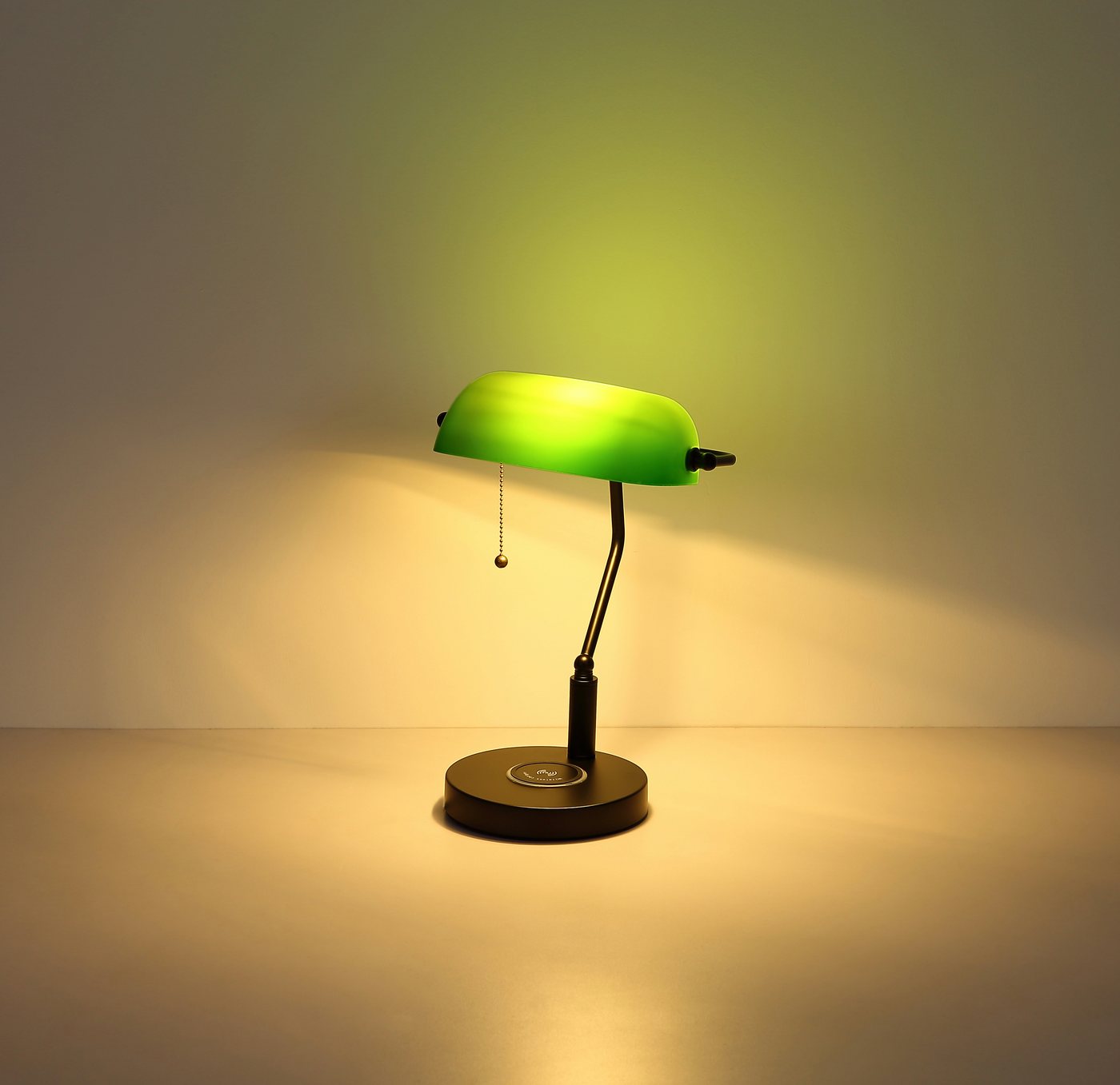 OTTO home Tischleuchte Eevva, USB-Anschluss mit Ladefunktion, ohne Leuchtmittel, Wireless Ladefunktion, Bankerlampe, Zugschalter-Kette – Bild 2 von 5