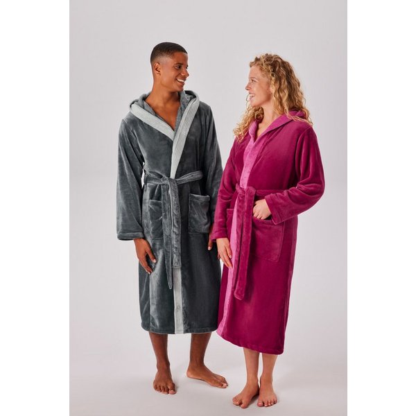 OTTO home Unisex-Bademantel Miia, ideal für Sauna, Spa & im Urlaub, Langform, Microfaser, Kapuze, Gürtel, weich und kuschelig, plüsch, für Damen und Herren, S-X