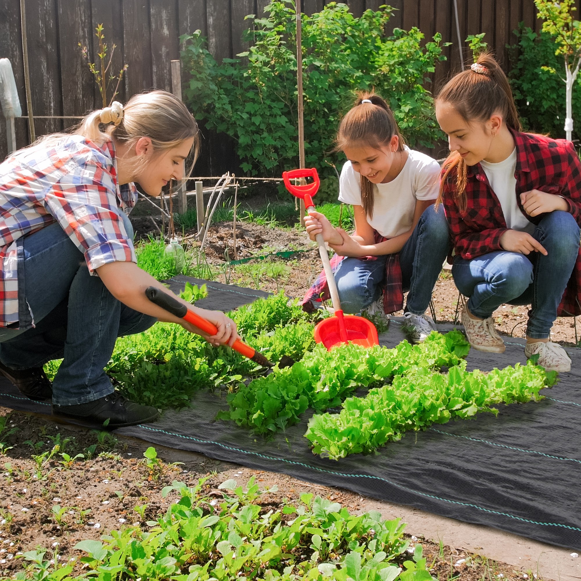 Outsunny Unkrautfolie, Unkrautvlies gegen Unkraut 100 x 2 m, reißfest und für extreme Witterungsbedingungen, aus Polypropylen, schwarz Aosom – Bild 2 von 2