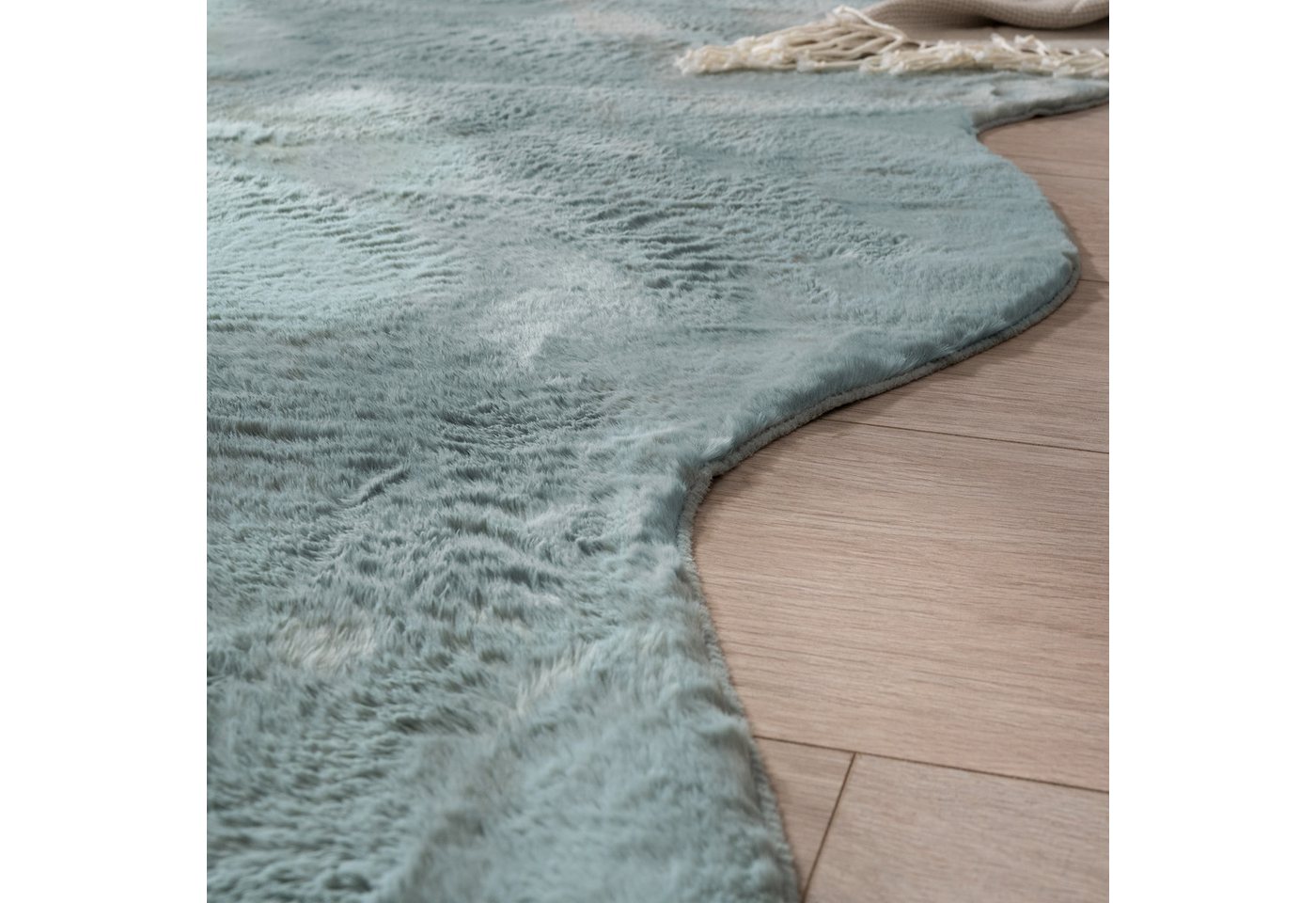Paco Home Fellteppich Pelt 640, fellförmig, Höhe: 16 mm, Kunstfell, Uni Farben, sehr weicher Flor – Bild 4 von 5