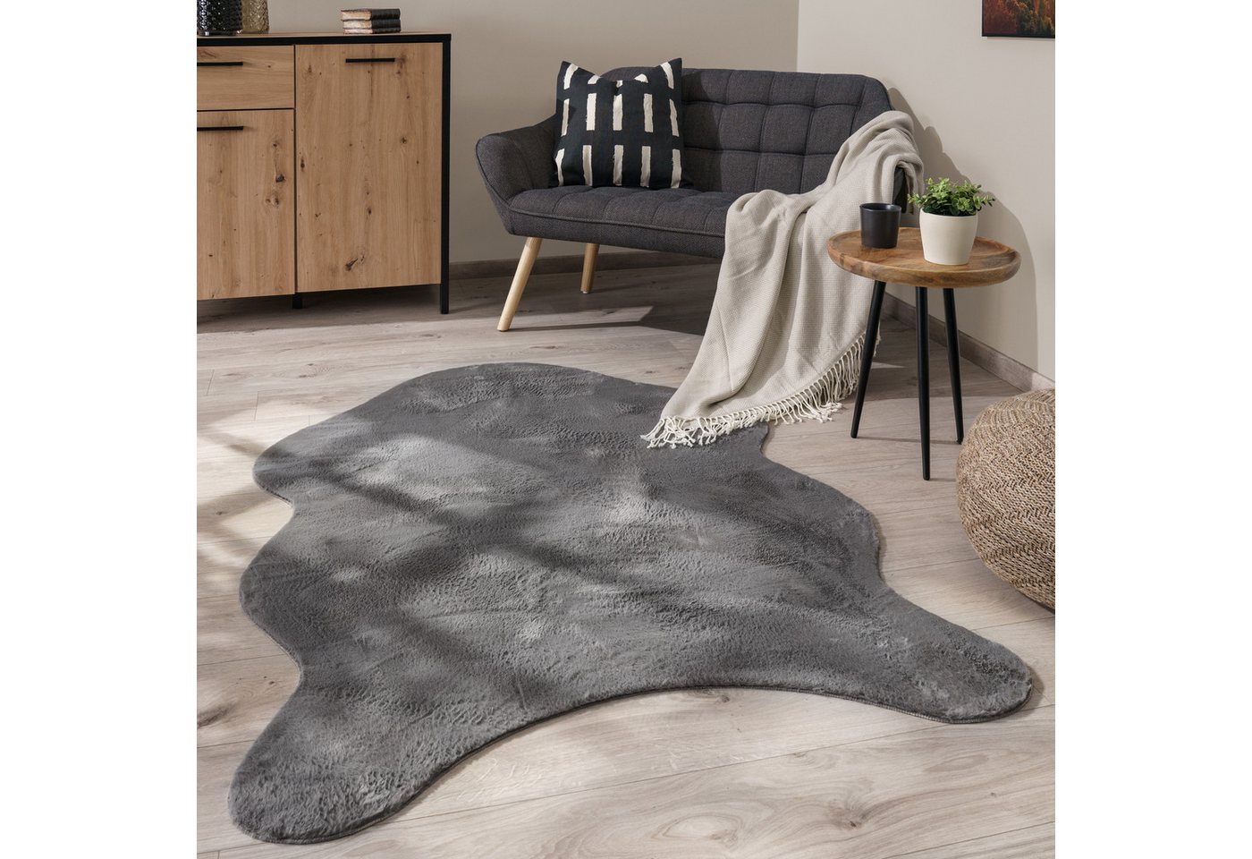 Paco Home Fellteppich Pelt 640, fellförmig, Höhe: 16 mm, Kunstfell, Uni Farben, sehr weicher Flor – Bild 2 von 5