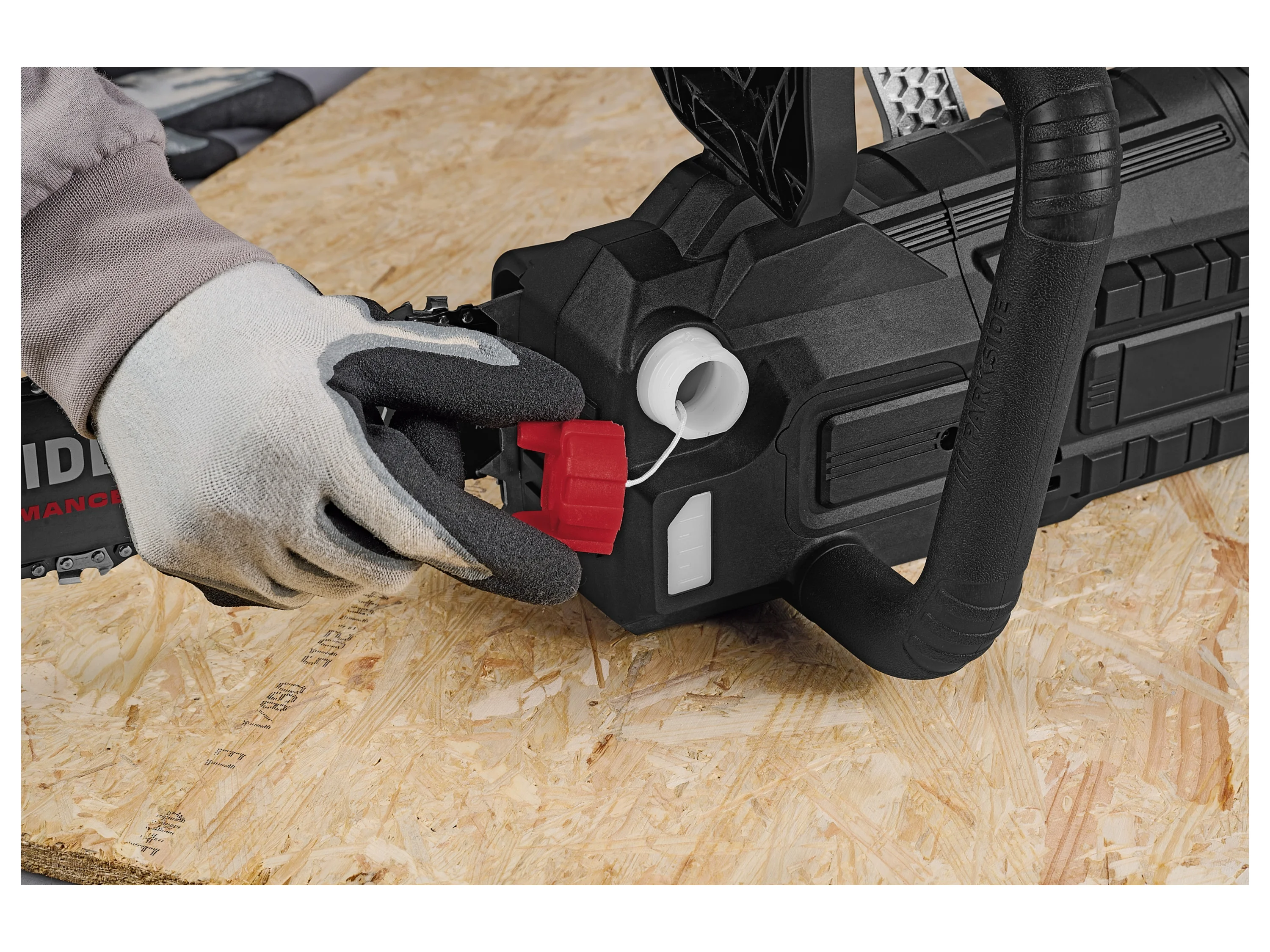 PARKSIDE PERFORMANCE® Elektro-Kettensäge »PPEKS 2500 A1«, 2-Hand-Schutzschalter – Bild 4 von 4