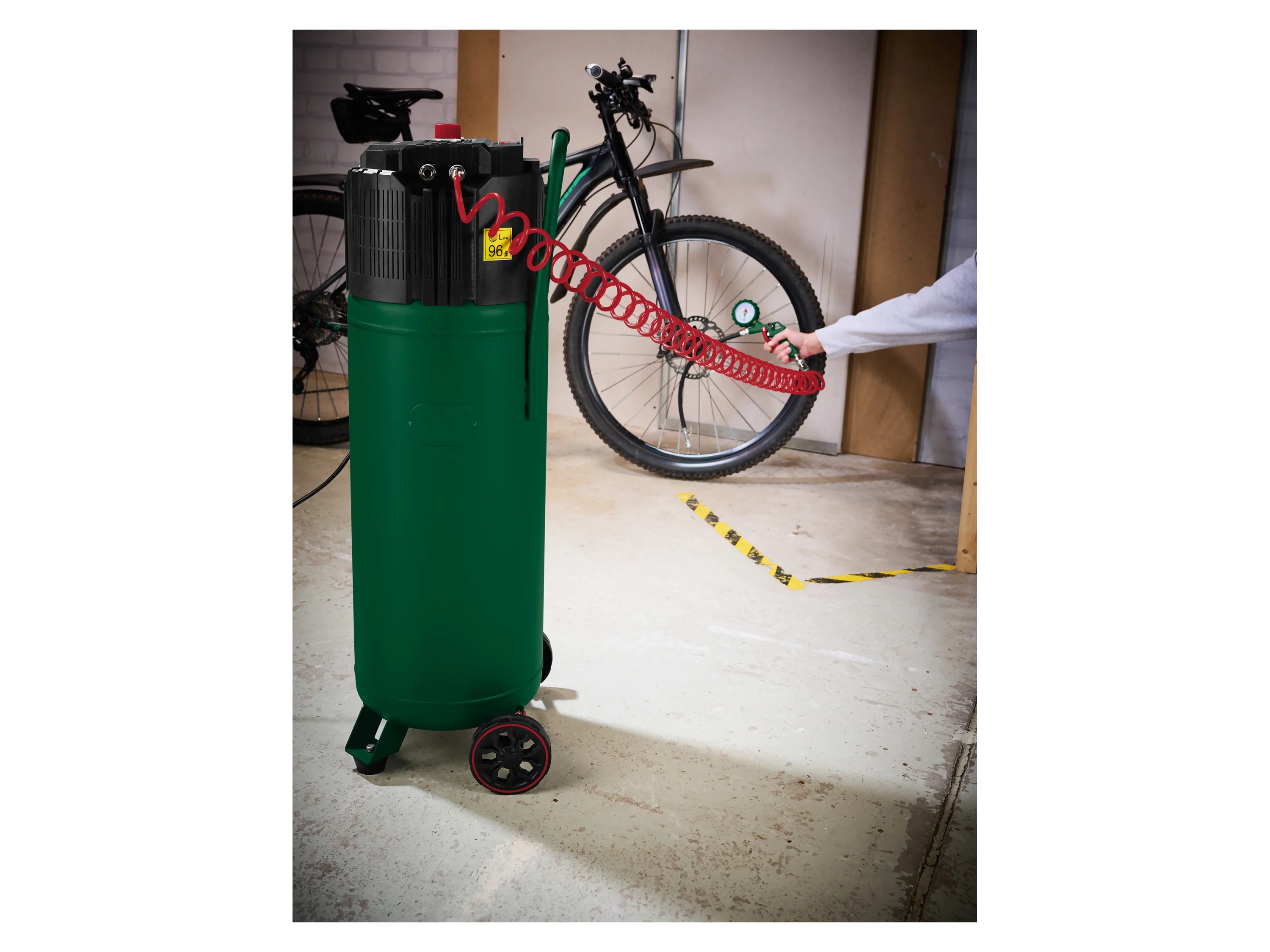PARKSIDE® Vertikaler Kompressor »PVKO 50 D4« – Bild 2 von 4