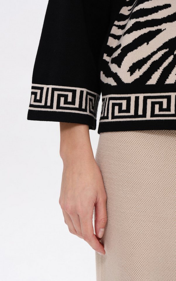 Passioni Strickpullover mit Zebraprint und Stehkragen – Bild 5 von 5