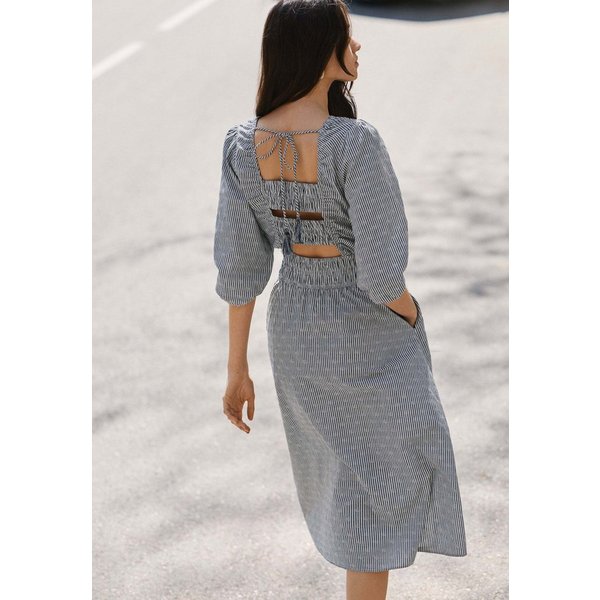 Pepe Jeans Maxikleid Kleid CHIA DRESS