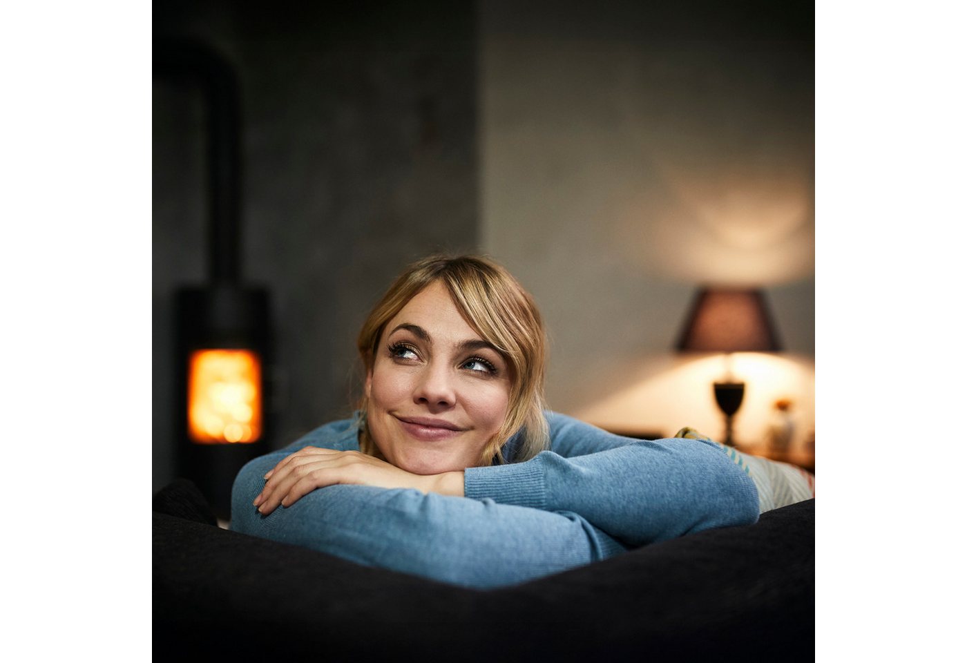 Philips LED-Leuchtmittel Classic 60W Non-Dim, E27, 6 St., Warmweiß – Bild 3 von 5
