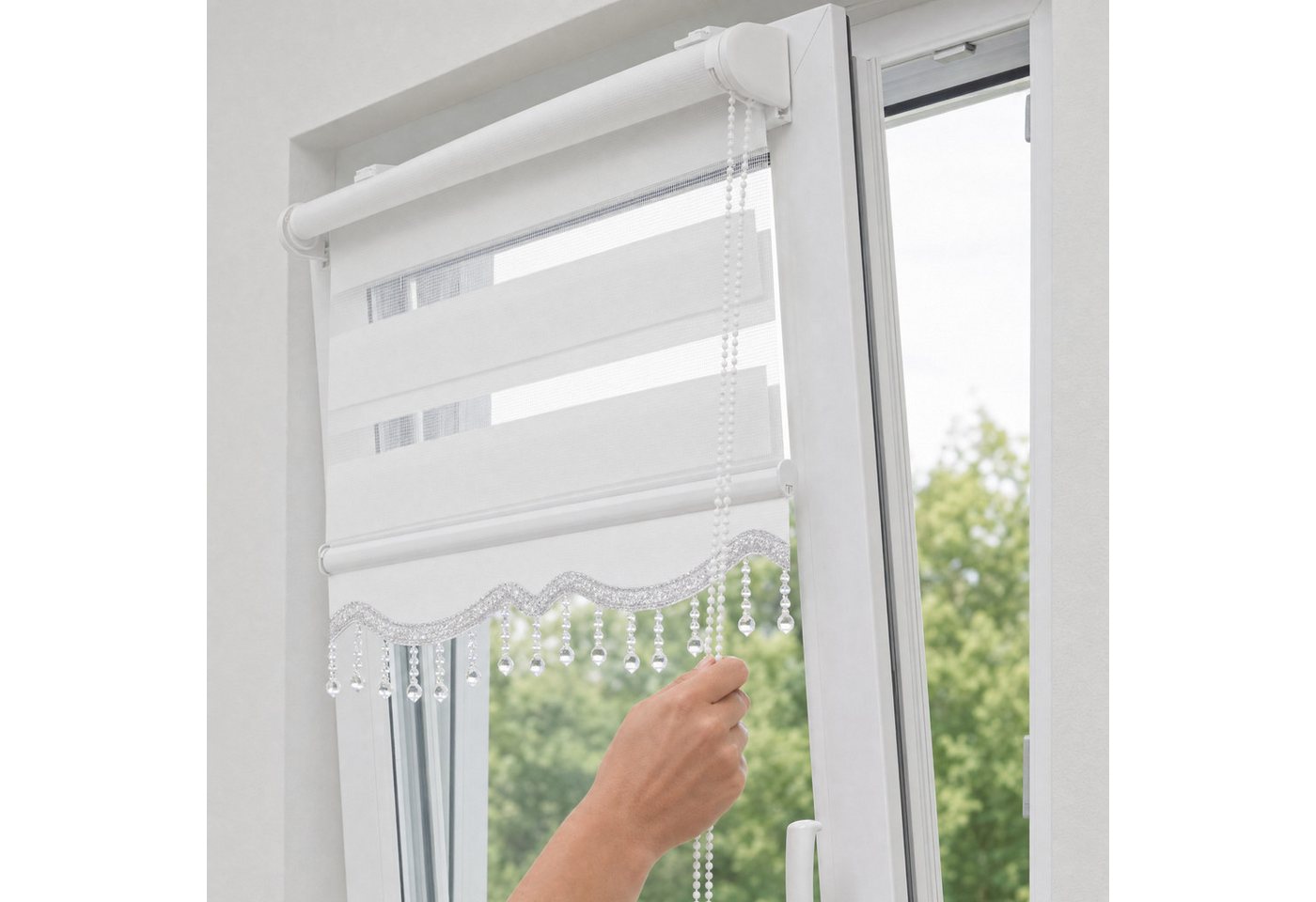 Doppelrollo Klemmfix Doppelrollo mit Perlen Volant in versch. Farben, Plisseeonline, blickdicht, Klemmträger Montage auf dem Fensterrahmen, Freihängend, Klemmfi – Bild 2 von 5