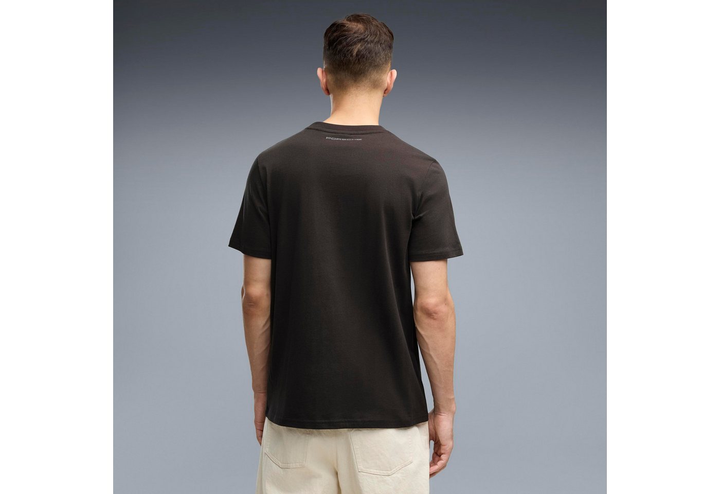 PUMA T-Shirt PL ESS TEE Kurzarm, klassisch, für Motorsport-Fans, ohne Kapuze – Bild 2 von 5