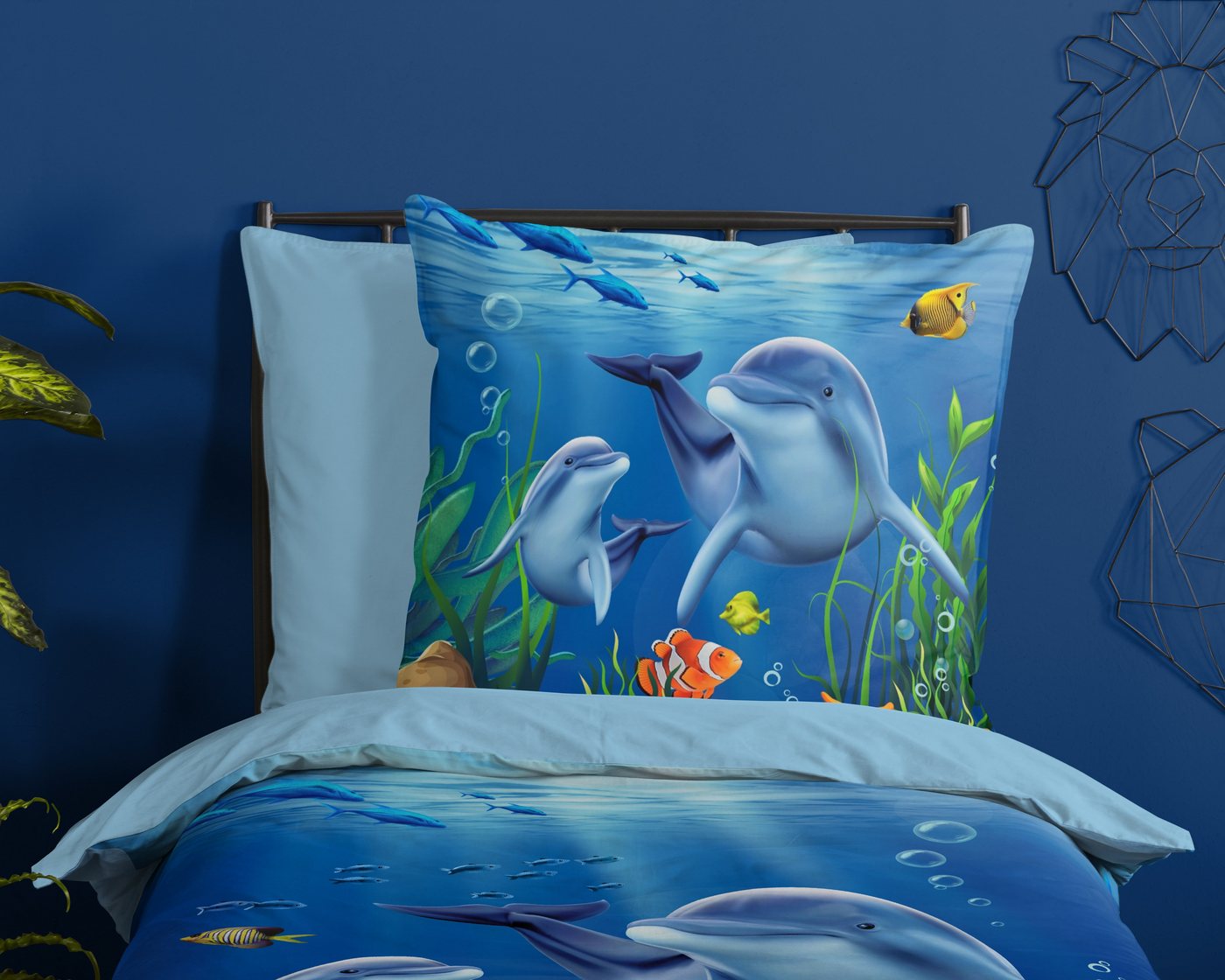 PURE luxury collection Kinderbettwäsche Mare, Microfaser, 2 teilig, Mikrofaser, 135x200, Pflegeleicht, Wendeoptik, Kind, Delfin Meer, Blau – Bild 3 von 5