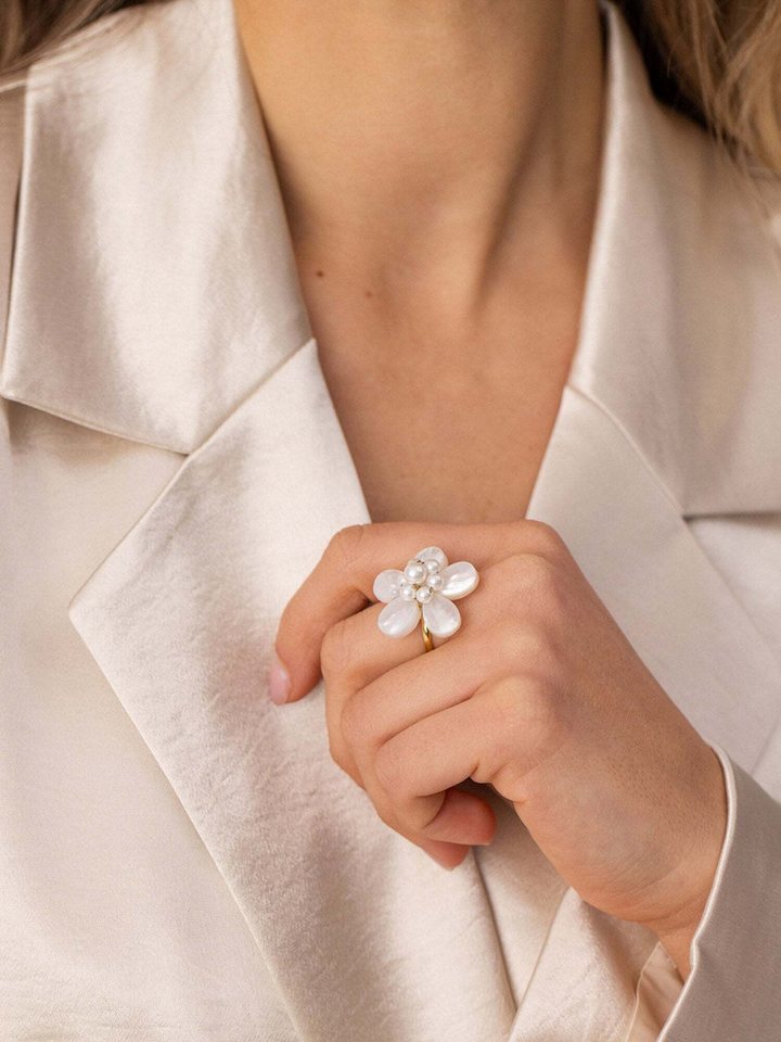 Purelei Fingerring Pearly Flower – Bild 3 von 3