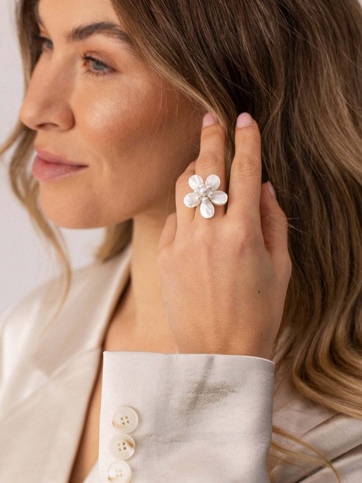Purelei Fingerring Pearly Flower – Bild 3 von 3