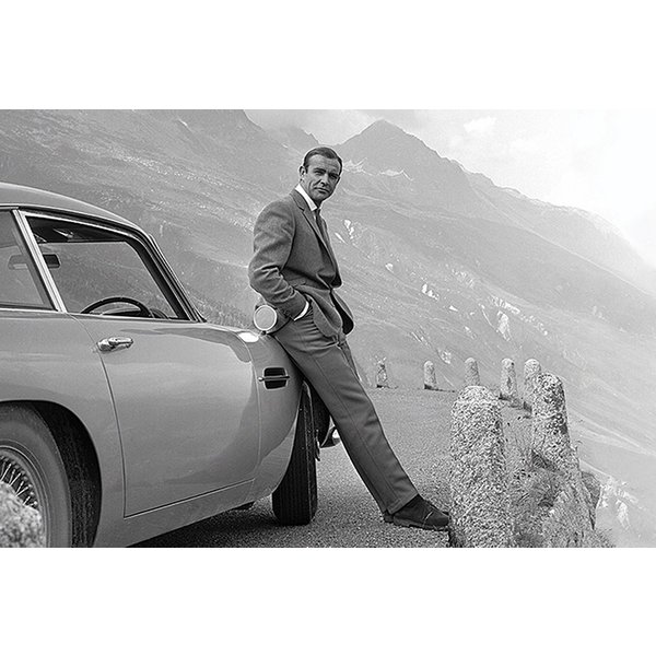 PYRAMID Poster James Bond Poster Sean Connery & Aston Martin 91,5 x 61 cm