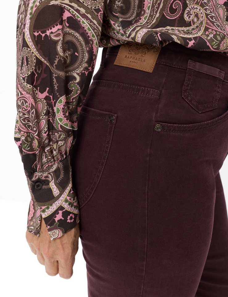 RAPHAELA by BRAX 5-Pocket-Hose Style CORRY Satin: Five-Pocket im Comfort Plus Fit – Bild 4 von 5