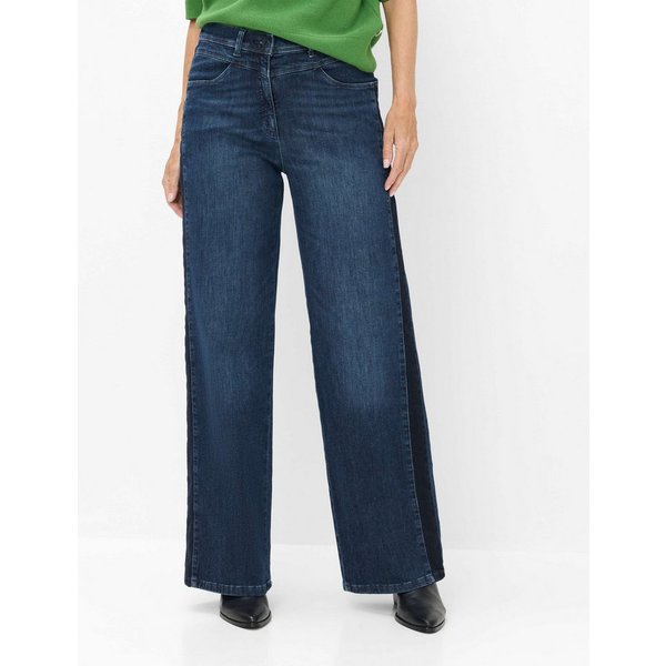 RAPHAELA by BRAX 5-Pocket-Jeans Style LAURA FLARED Super Dynamic: Five-Pocket-Jeans im Super Slim Fit
