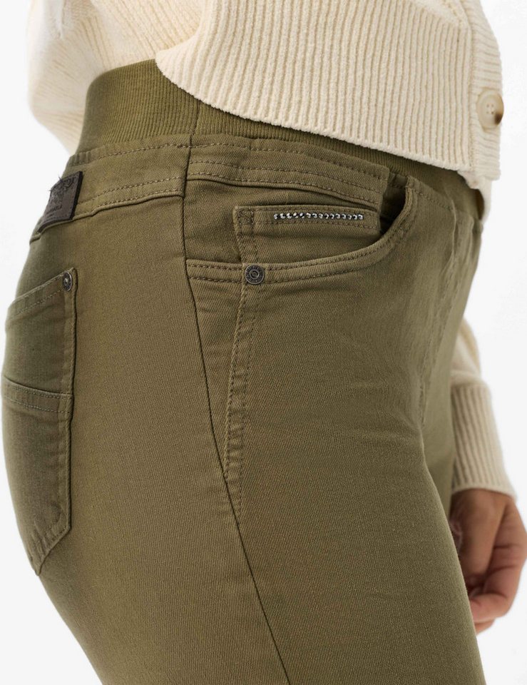 RAPHAELA by BRAX Bequeme Jeans Style PAMINA Dynamic: Five-Pocket-Jeans im Slim Fit – Bild 4 von 5