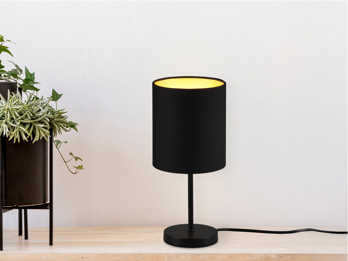 Reality Leuchten LED Nachttischlampe, Dimmfunktion, LED wechselbar, Warmweiß, kleine Designklassiker dimmbar, Fensterlampe Lampenschirm Schwarz Gold – Bild 2 von 5