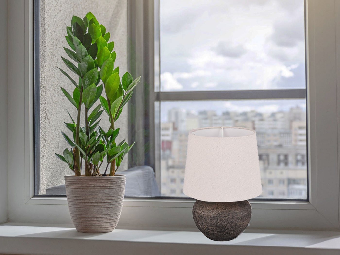 Reality Leuchten LED Tischleuchte, LED wechselbar, Warmweiß, kleine Design-klassiker mit Keramik & Stoff Lampenschirm Beige H: 25cm – Bild 2 von 5